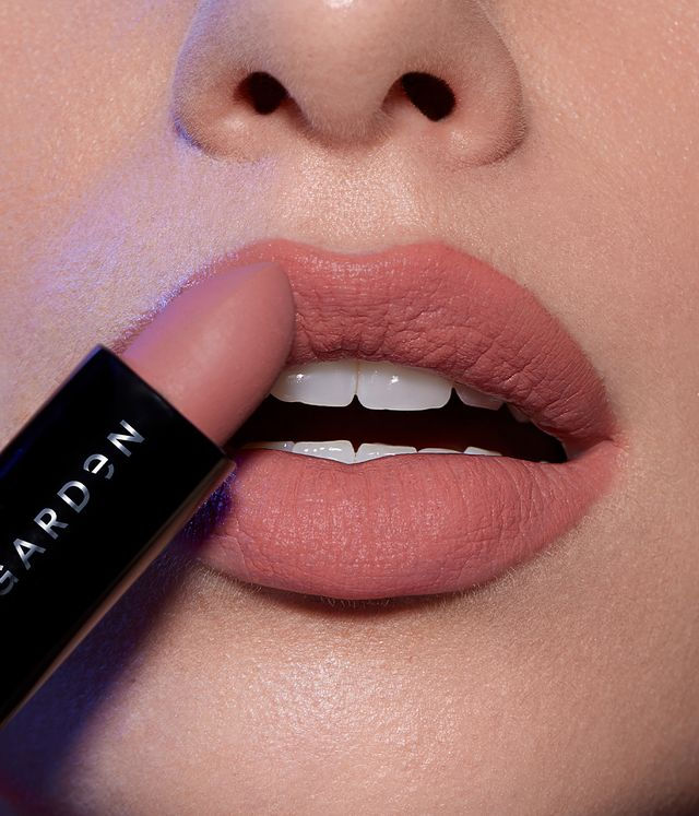 Thumbnail: Pure matte lipstick - 651