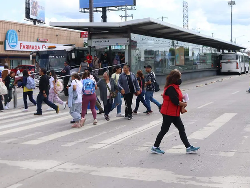 Peatones “torean” a vehículos en zonas cercanas a RUTA