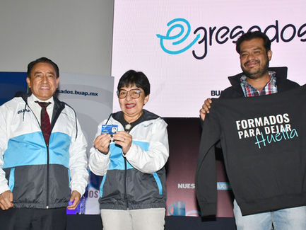 Presenta la Rectora Lilia Cedillo plataforma egresados.buap.mx para fortalecer el vínculo con la comunidad universitaria