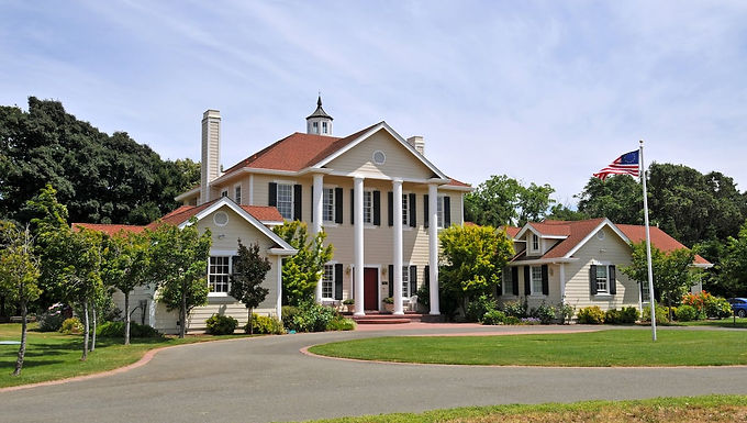 Entire 8-bedroom estate on 55-acre vineyard