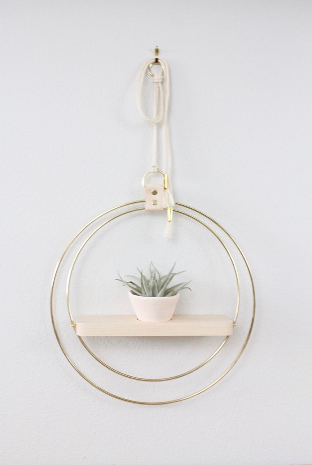 Braid & Wood Design Studio - Plant Shelf Blush