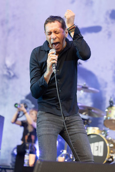 Shed Seven @ The Piece Hall, Halifax – 6 June 2026