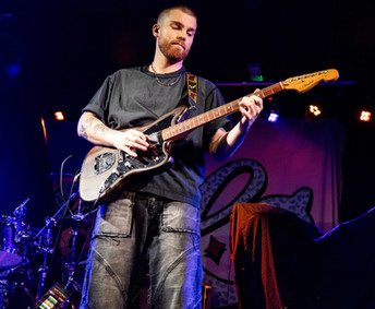 LØLØ w/ Ella Red & Dawson Gamble (supports) @ The Wardrobe, Leeds - 9th May 2026