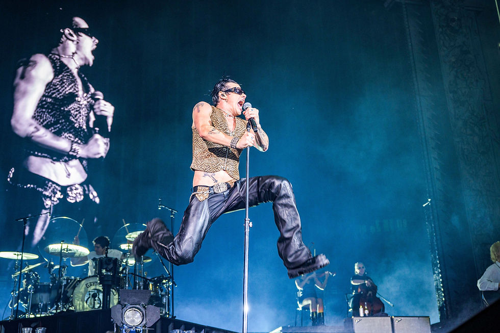 Yungblud performing on stage at AO Arena, Manchester 25/04/26