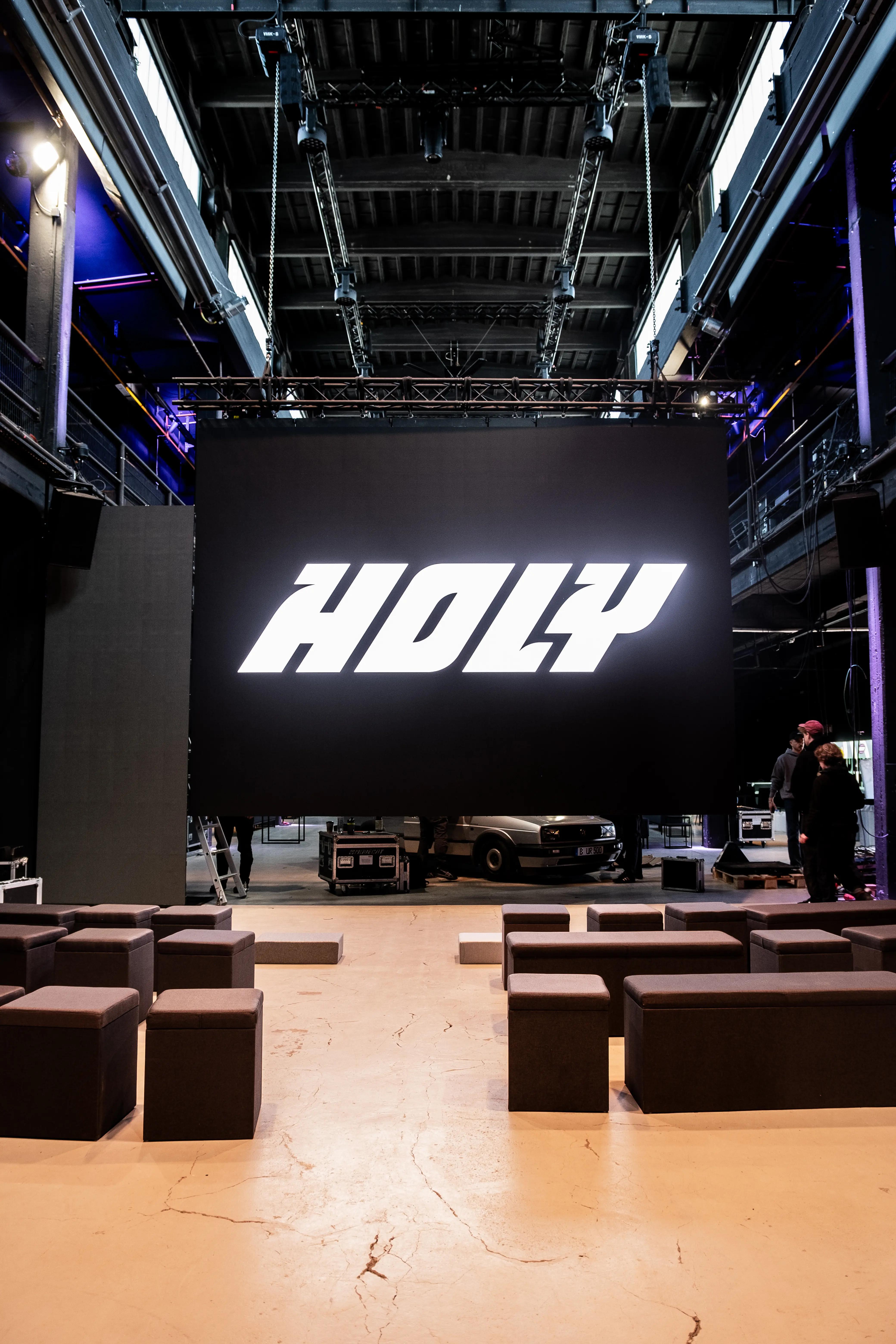 Markenevent mit HOLY Projektion in Berliner Eventlocation