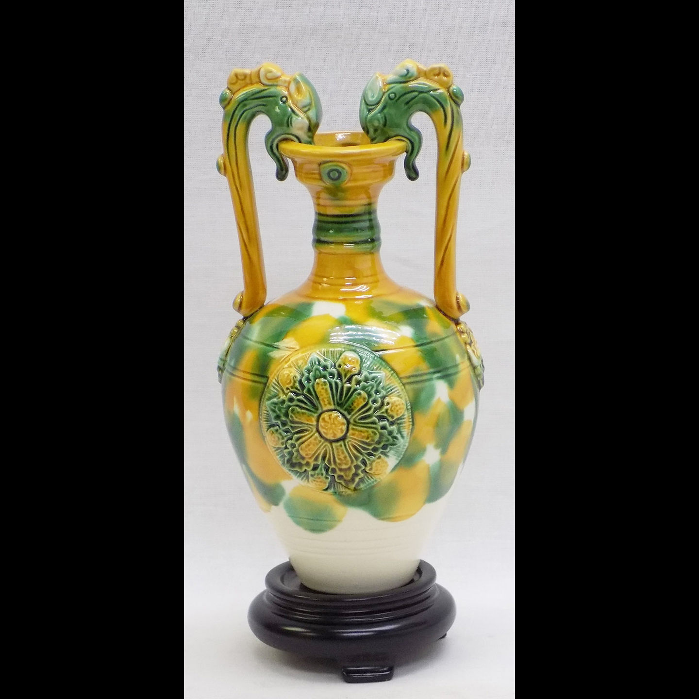 Quality Tang Sancai Dragon Vase