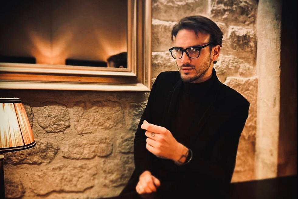 Consultation privée avec Lazzaro Franco : prenez rendez-vous en ligne.