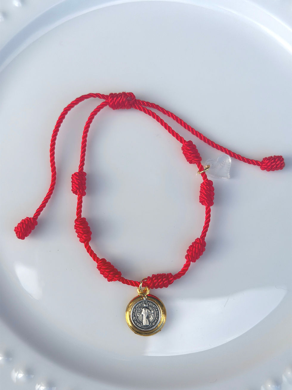 Bracelet 7 knots with St Benedict pendant