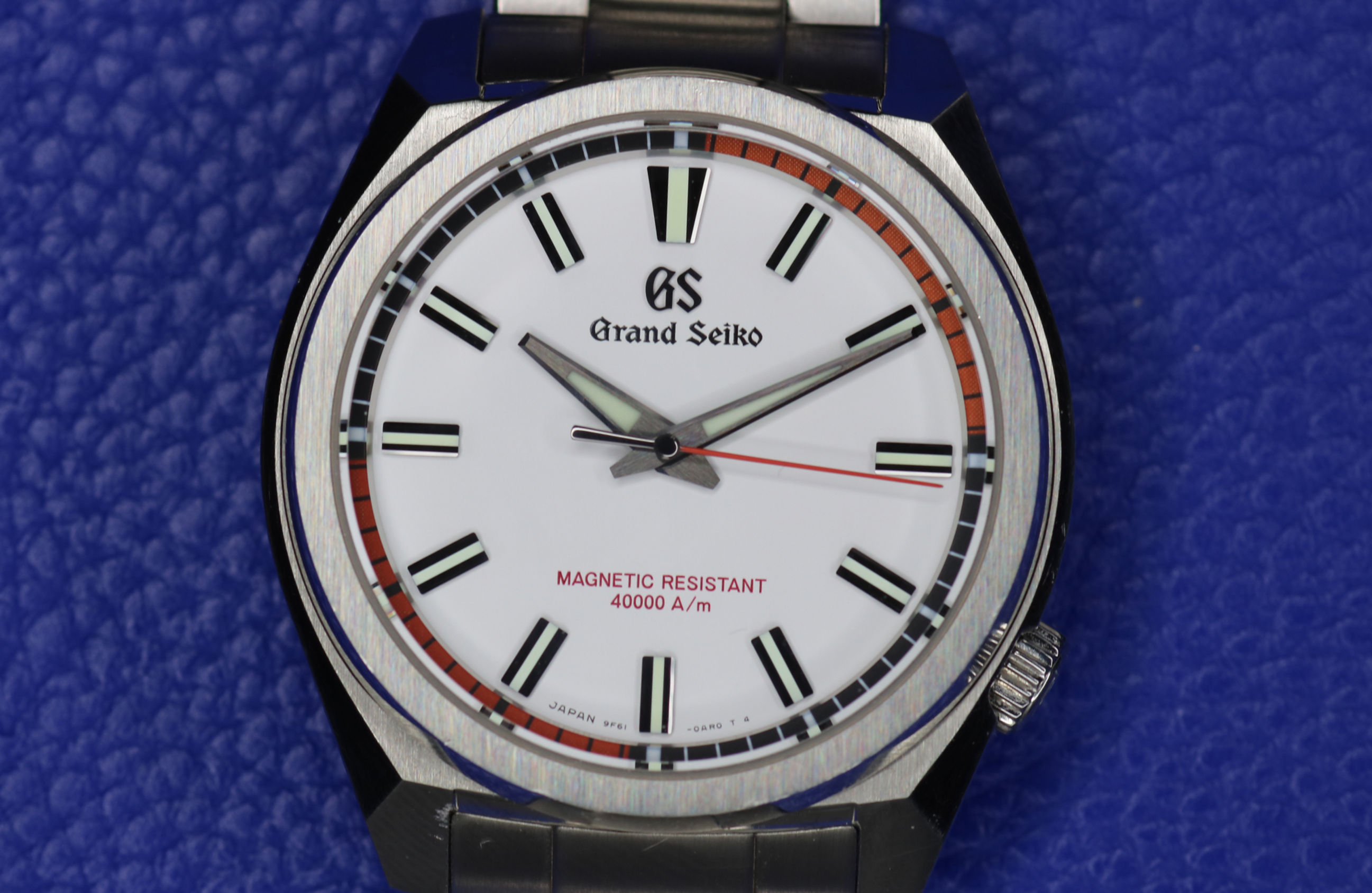 Grand Seiko SBGX341 Tough Quartz - Box and Papers - Full Kit