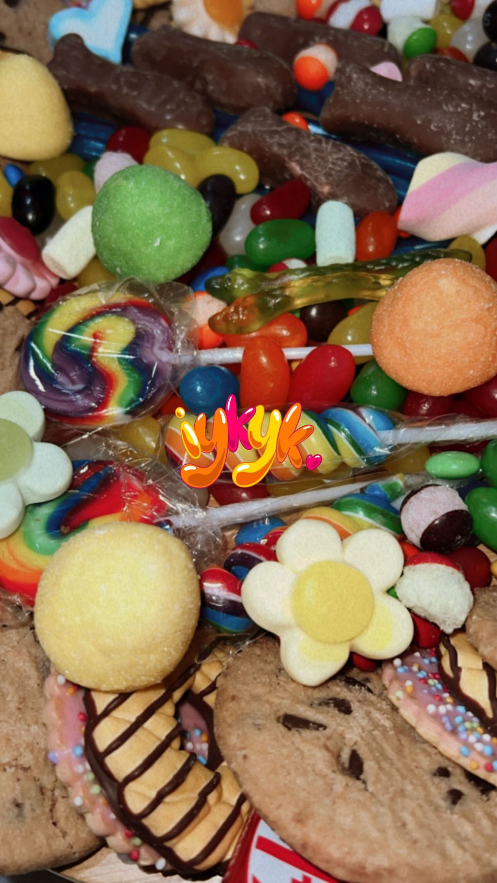 Thumbnail: The 🍭 Treat - Extra Large  (30 - 50 People)