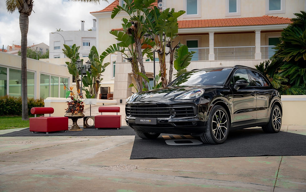 Thumbnail: Porsche Cayenne E-Hybrid