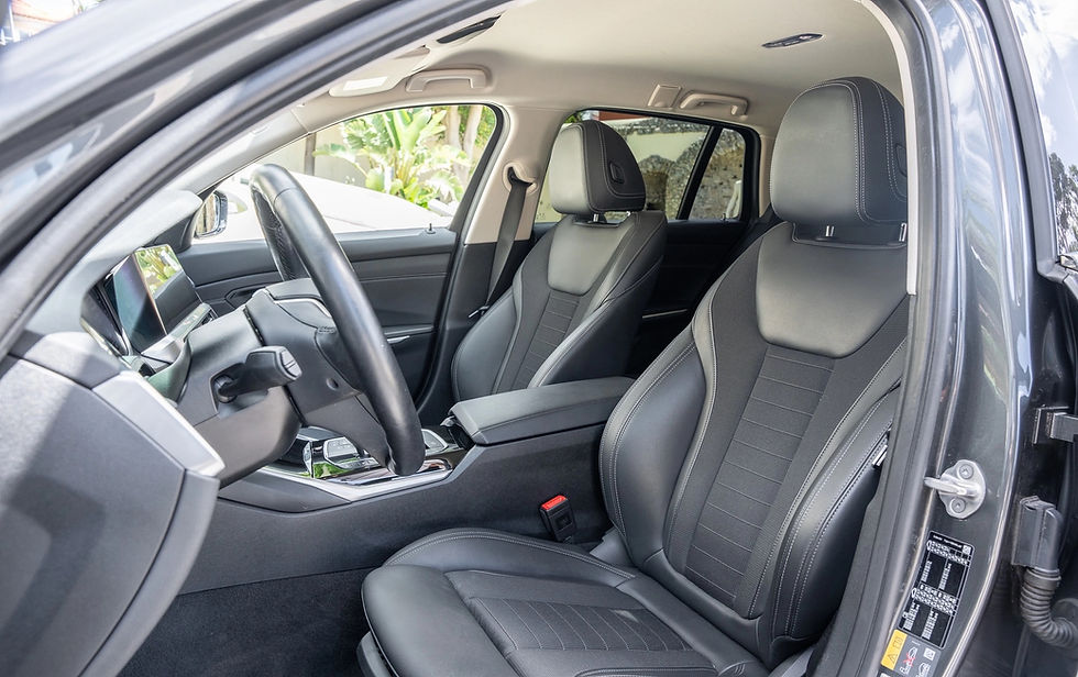 Miniatura: BMW 330 e Touring Line Luxury Auto