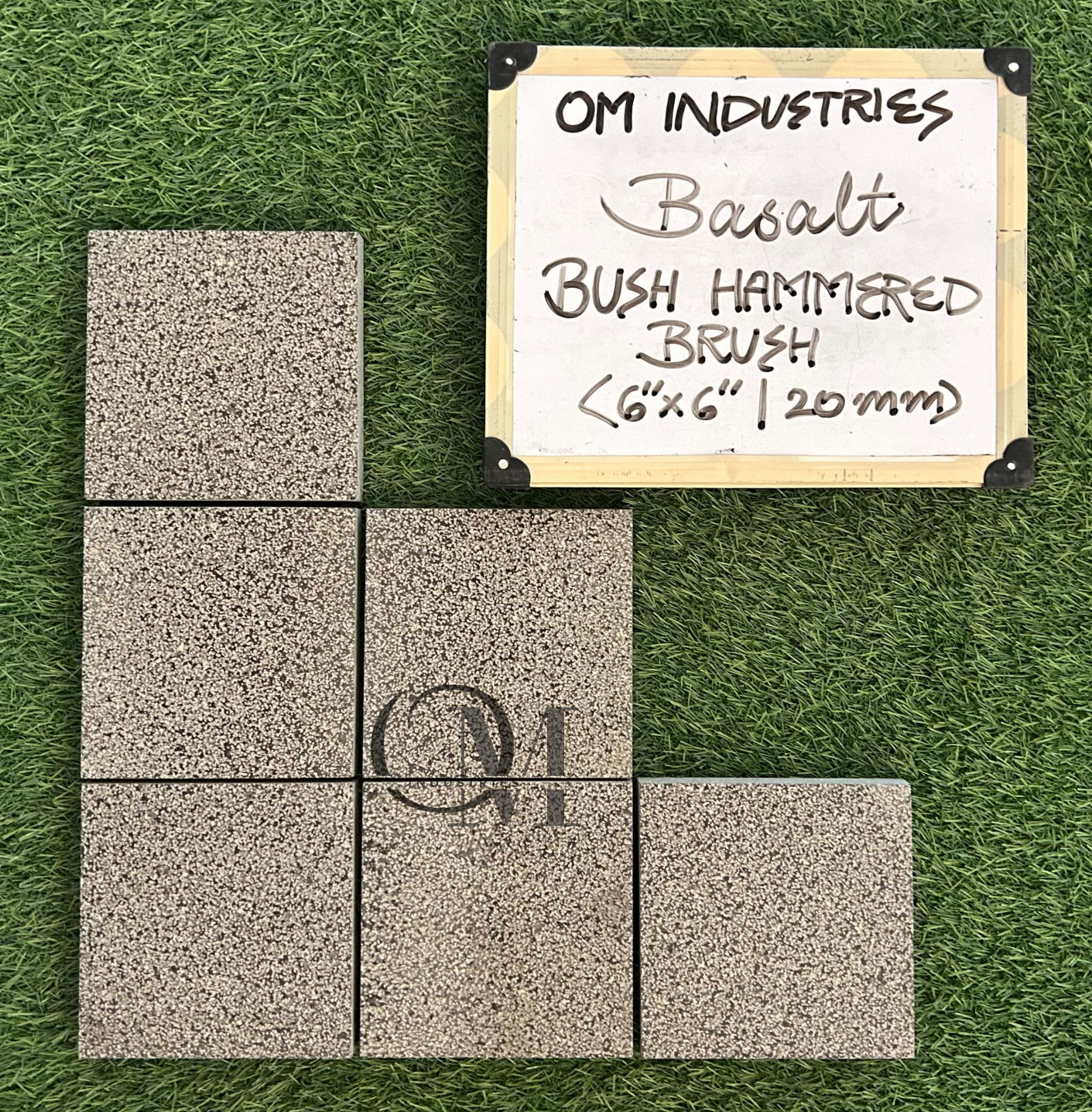 Basalt Bush Hammered brush Cobble