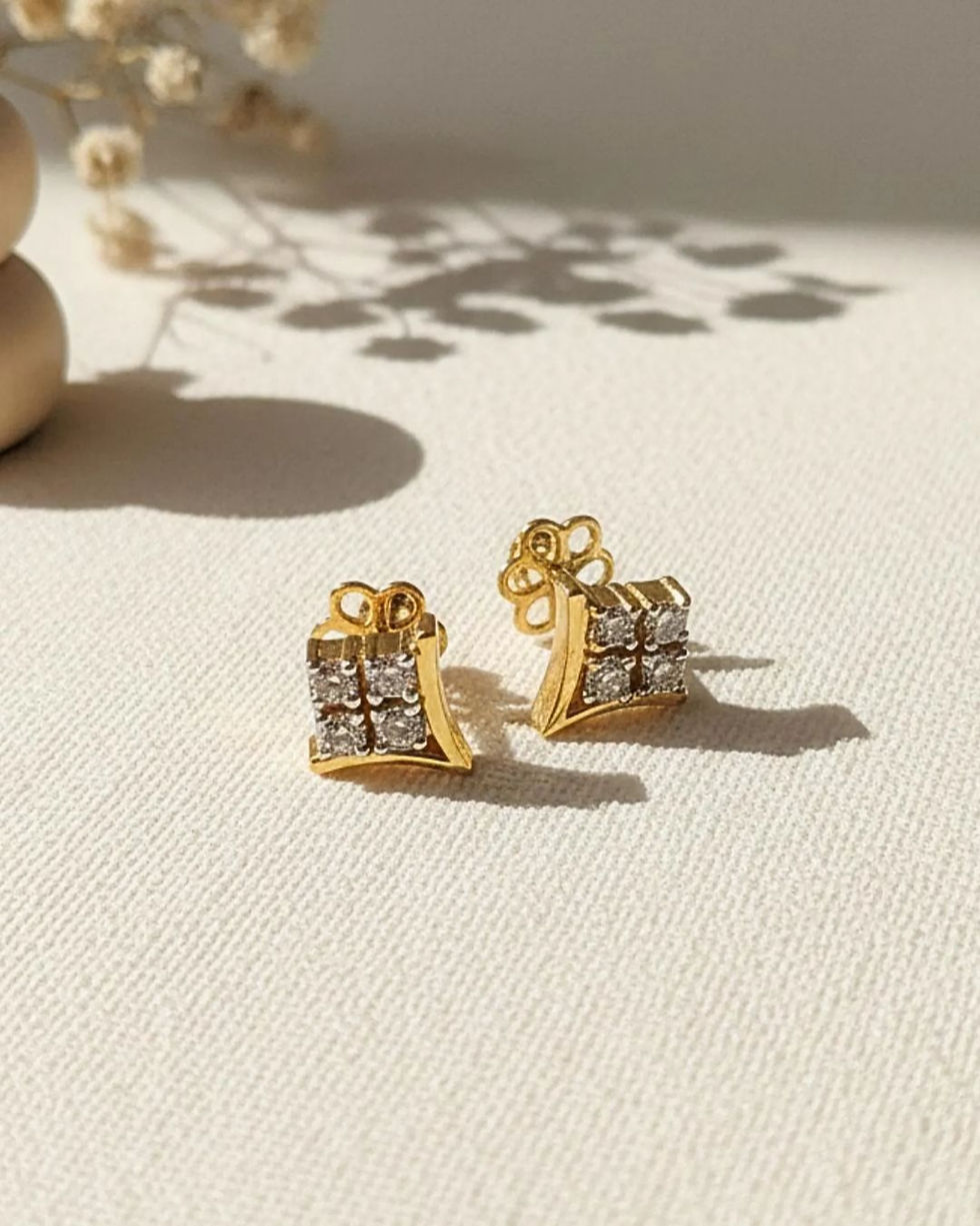Thumbnail: kite diamond stud earrings 14k 18k gold
