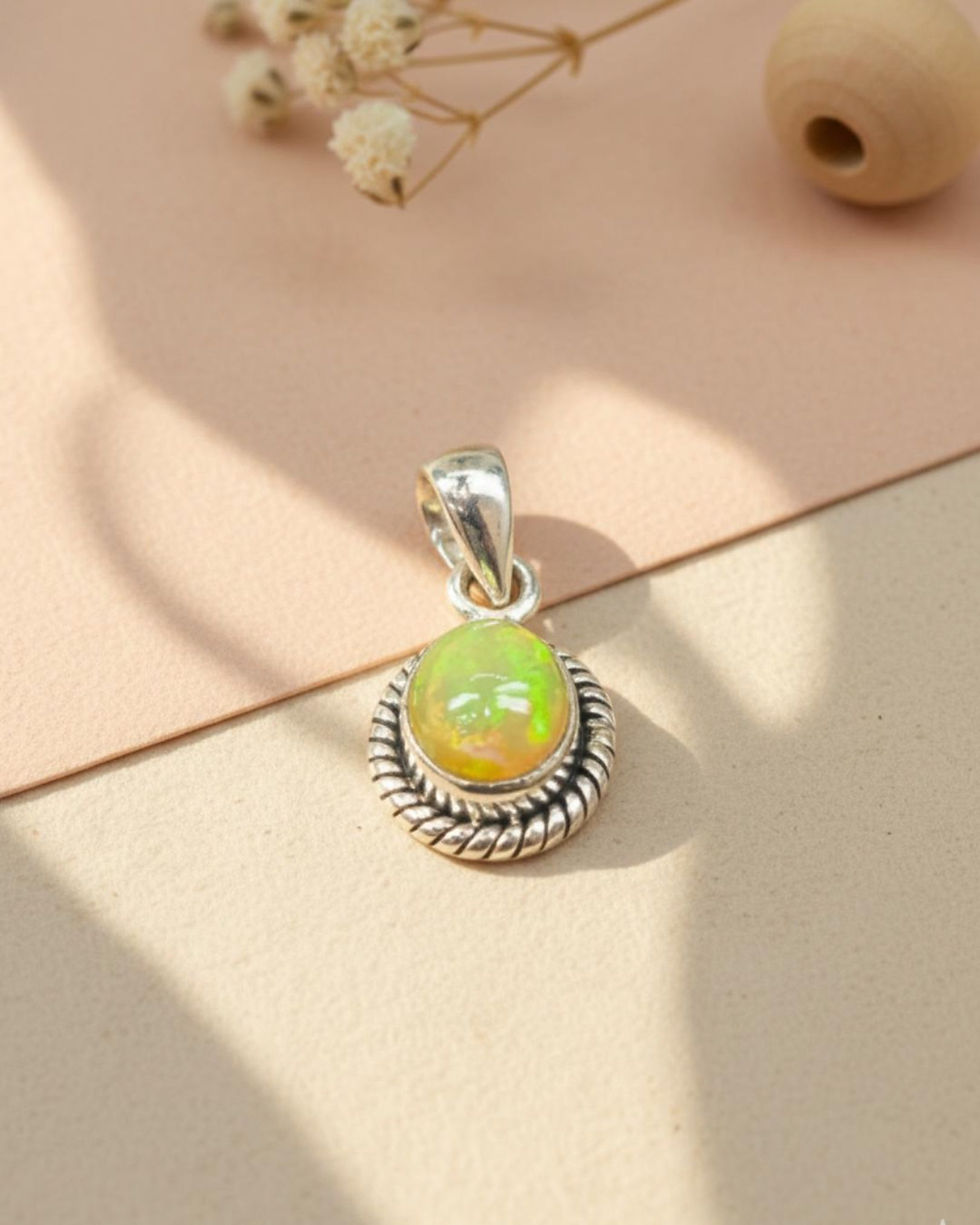 Thumbnail: Ethiopian Opal oval pendant in 925 sterling silver