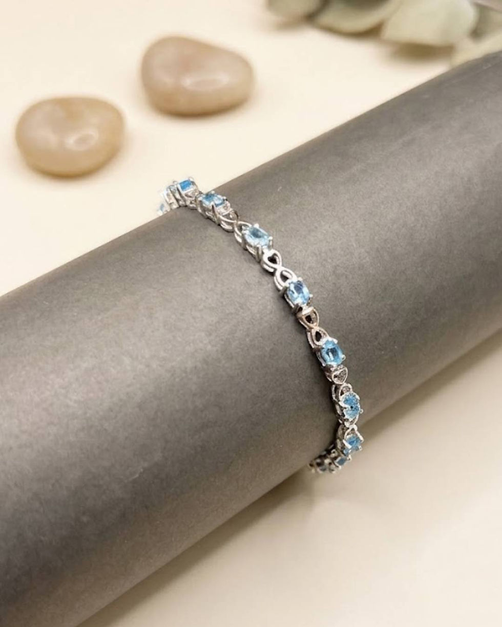 Thumbnail: oval swiss blue topaz bracelet