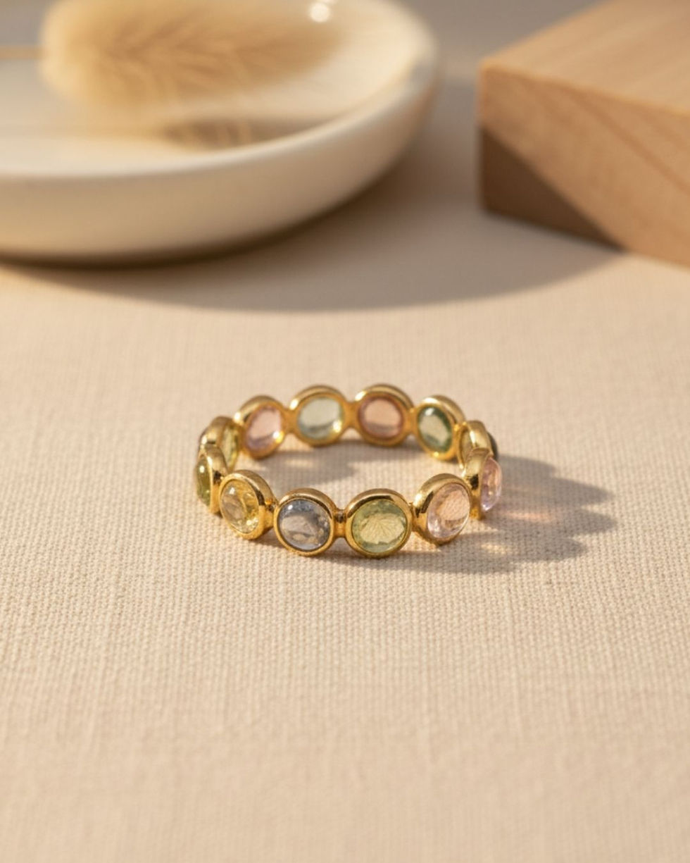 DAINTY sapphire eternity band in solid gold