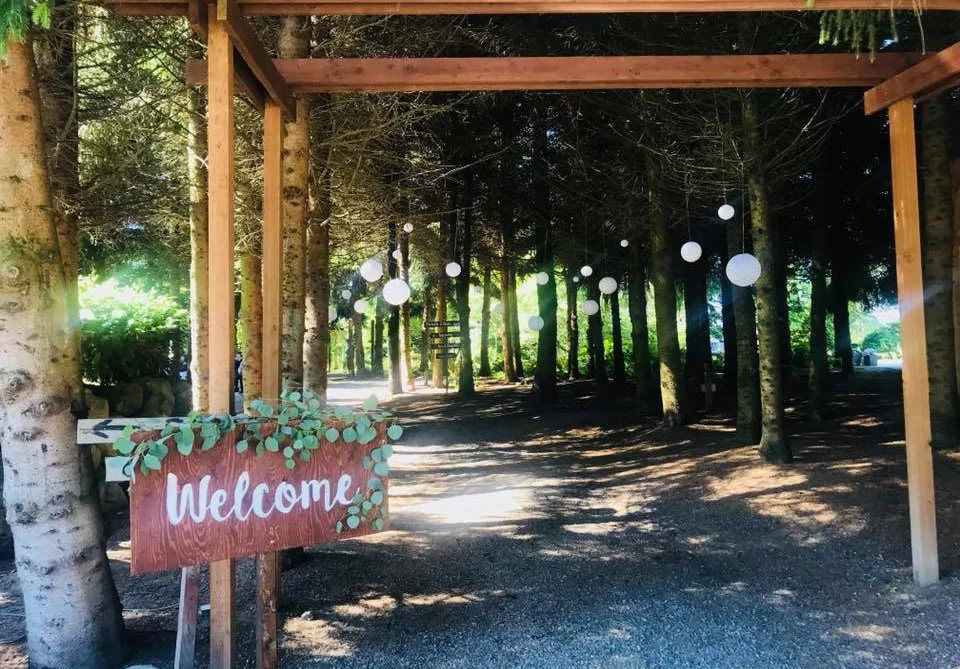 Seattle Barn Wedding Venue Snohomish Woodland Meadow Farms