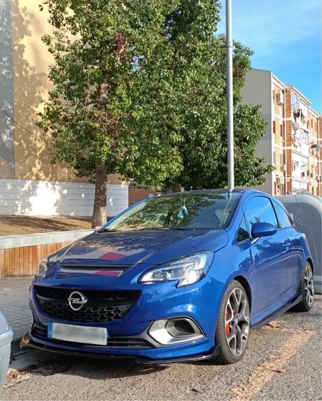 Miniatura: Lip Opel Corsa