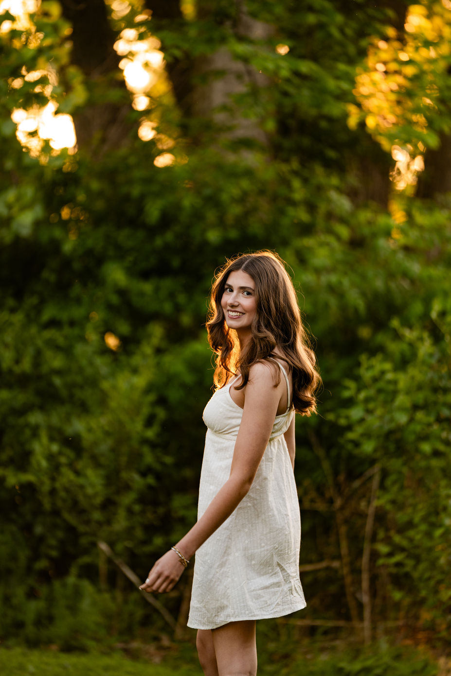high school senior girl photo in park