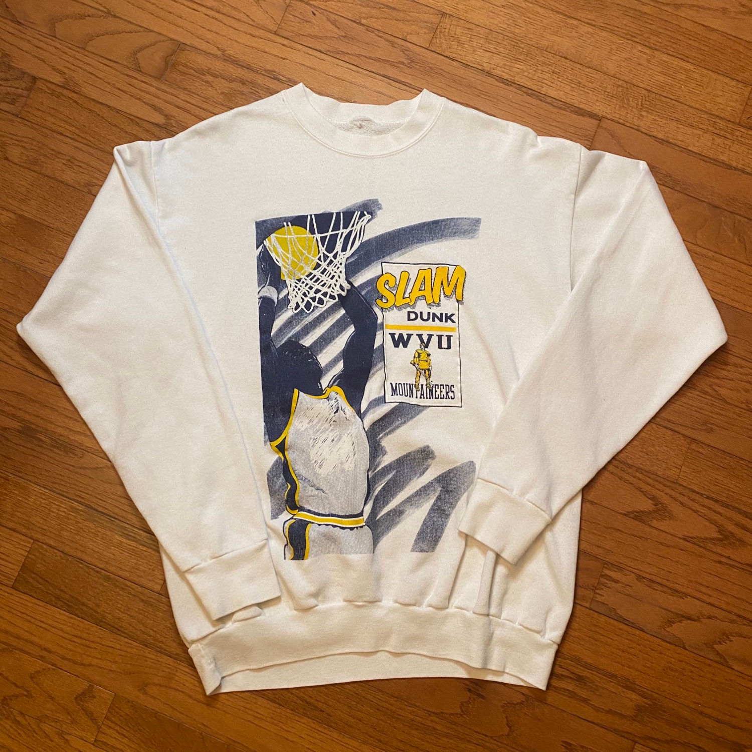 Vintage West Virginia WVU mountaineers basketball slam dunk crewneck size M/L