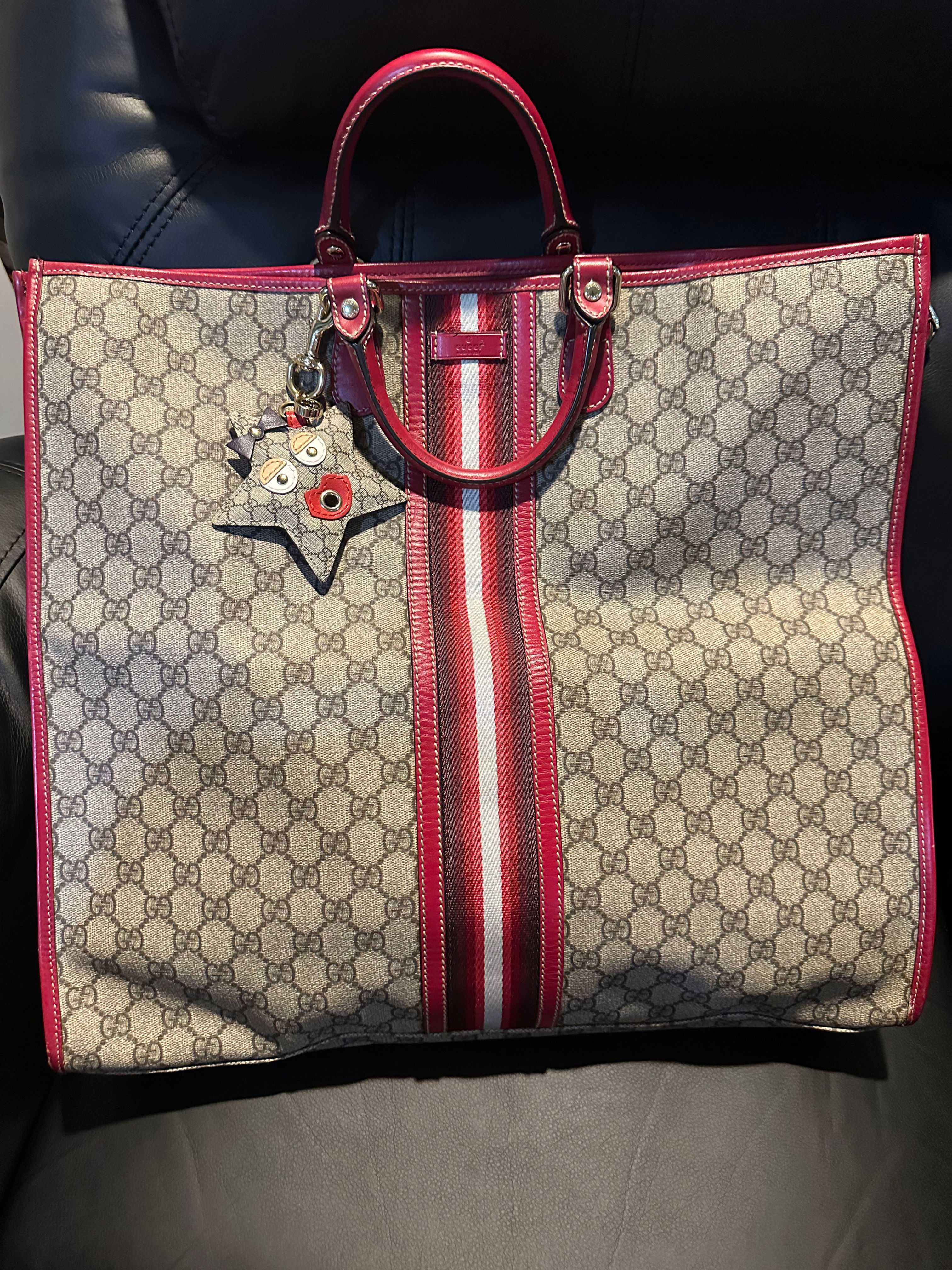 Gucci Tote (Large) w/Gucci Bag Charm
