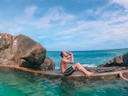 Explore Enchanting Sri Lanka for her Natural beauty, Innocence, and Warmth.