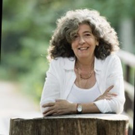 paula tavares.jpg