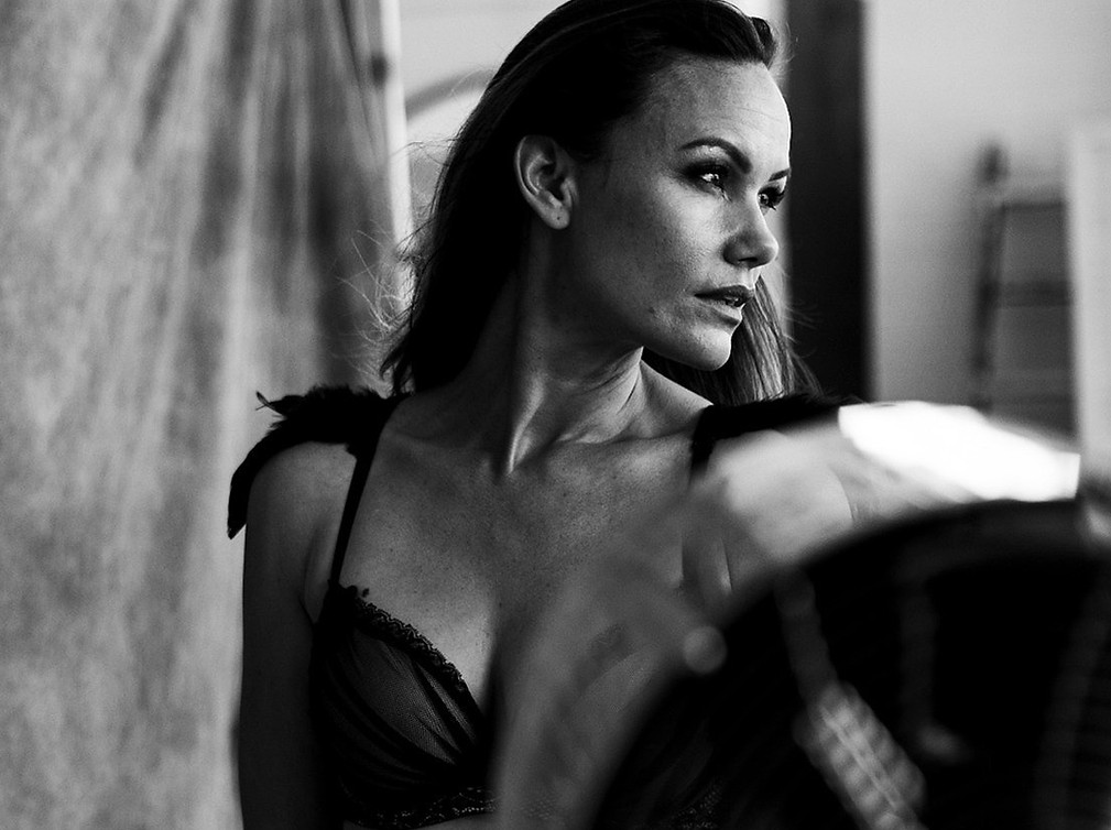 Portraitfotografin-Anouk-Baumann-behind-the-scene-studiofotoshooting.jpg