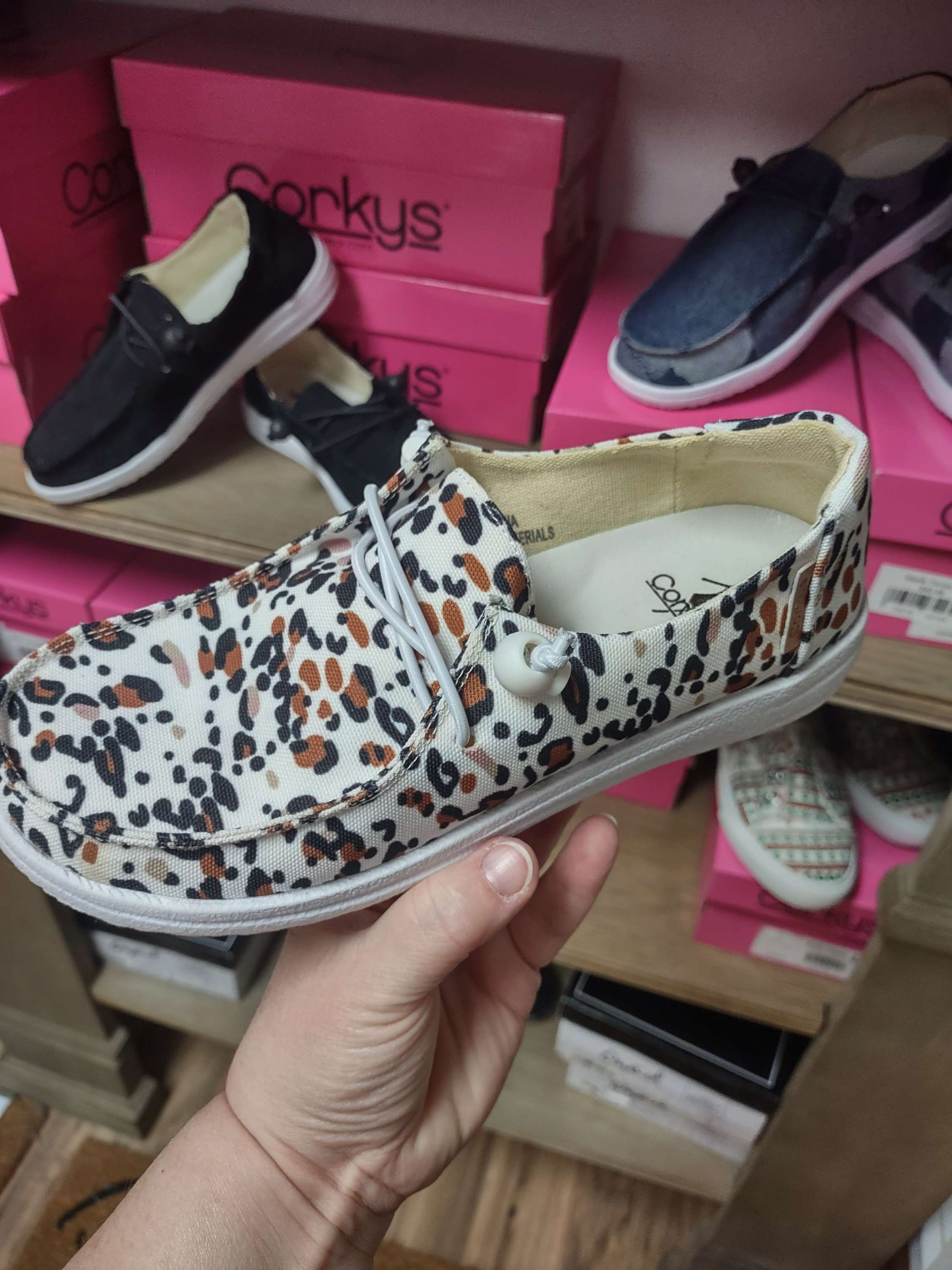 White Leopard Kayaks (Corkys)