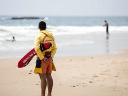 There is a shortage of around 1,000 lifeguards to guard Portuguese beaches this summer