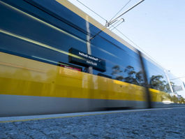 Man run over by metro near Pedras Rubras station