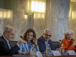 Hélder Pacheco apresenta livro e mostra coleção de cerâmica