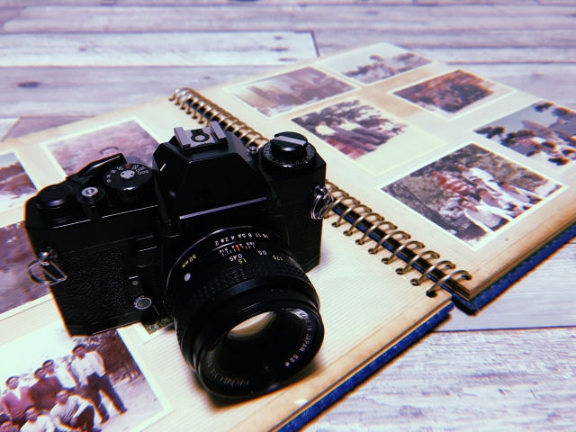 思い出もスッキリ断捨離！後悔しない写真の整理方法や捨て方・写真整理代行サービスなどプロに頼るコツを徹底解説