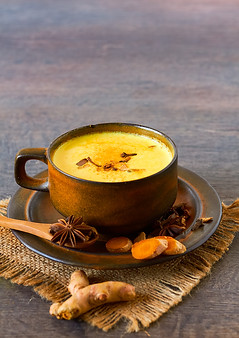 bigstock-Golden-milk-113910983_1.jpg
