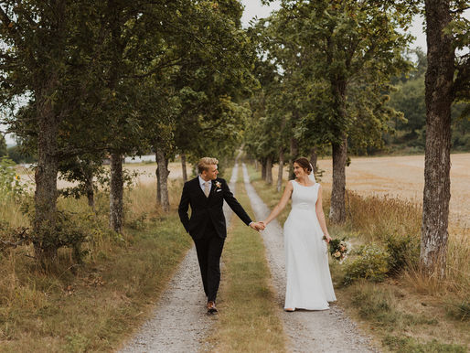 AUGUSTIBRÖLLOP PÅ ROSENHANSKA MAGASINET MED VIGSEL I BETTNA KYRKA