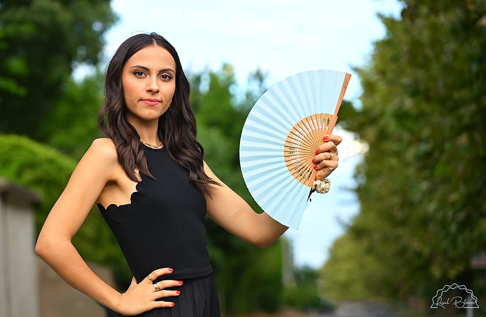 éventail bleu ciel uni pour femme
