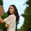 Miniature : Petit éventail en bois de poirier pour femme