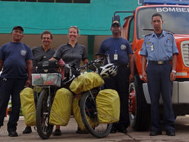 Uebernachtung bei der Feuerwehr in Panama web.jpg