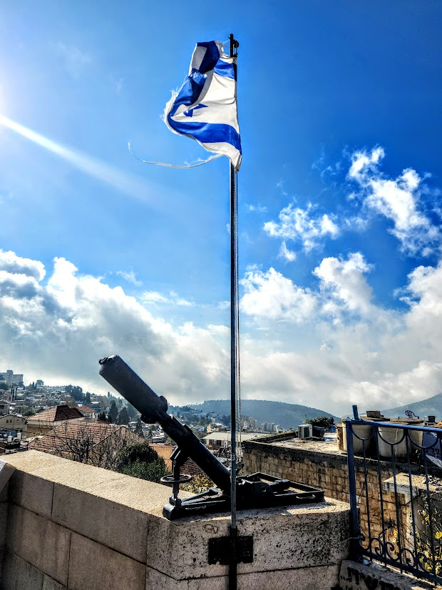 הדיסוננס של העיר שנגעה בשמיים: האם העיר ששרדה רעידות אדמה ומלחמות תמצא את דרכה חזרה לתהילה?