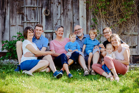 Familienfoto Blumenwiese Dunningen Sommer