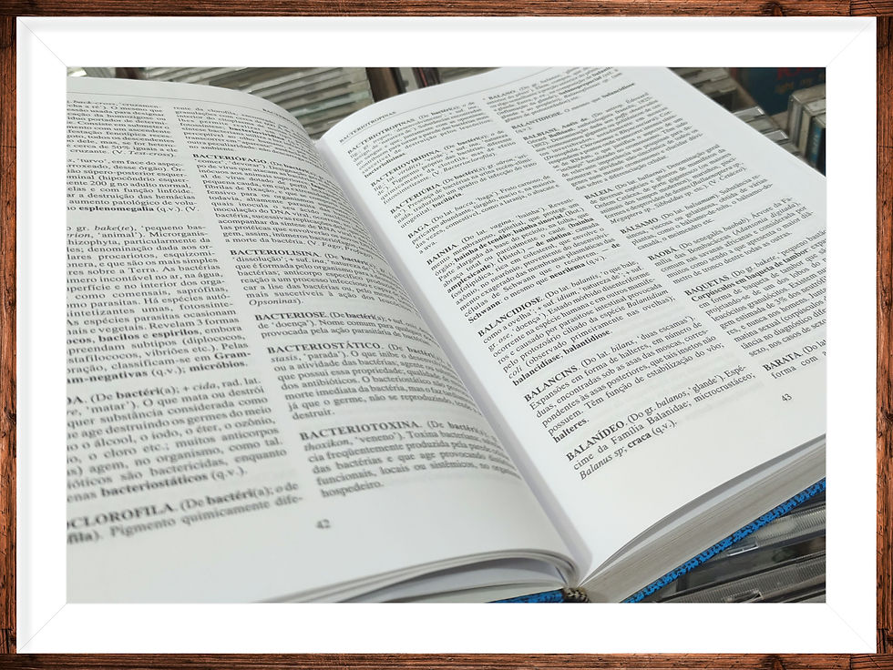 Miniatura: Dicionário etimológico e circunstanciado de Biologia José Luís Soares 