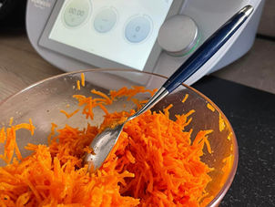 Salade de carottes râpées avec le découpe minute Thermomix TM6