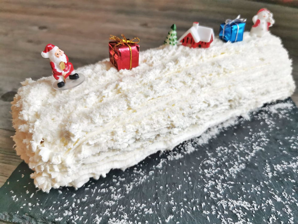 Bûche pâtissière exotique ananas noix de coco