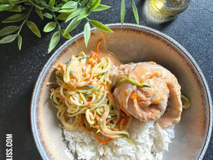Filet de lieu noir sauce au Cognac et spaghettis de légumes dans l'ultra pro Tupperware
