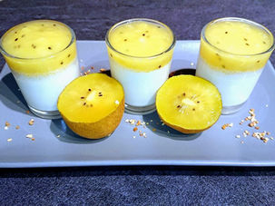 Panna cotta gourmande et inratable au kiwi jaune (Sungold)
