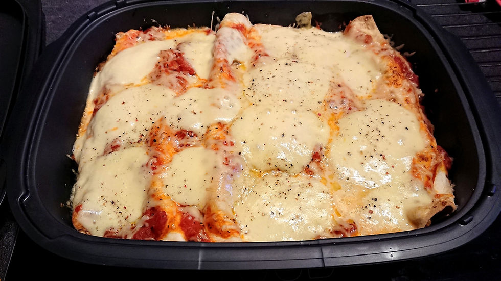 Enchiladas poulet et mozzarella dans l'ultra pro Tupperware
