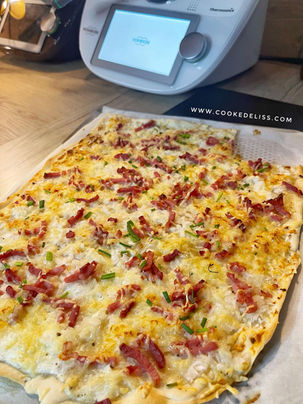 Recette de la tarte flambée ou Flammenkueche alsacienne maison