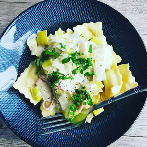 Recette facile des raviolis aux 4 fromages et fondue de poireaux