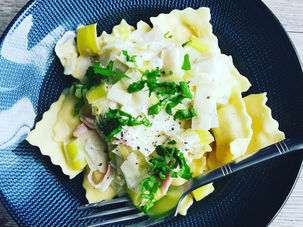 Recette facile des raviolis aux 4 fromages et fondue de poireaux